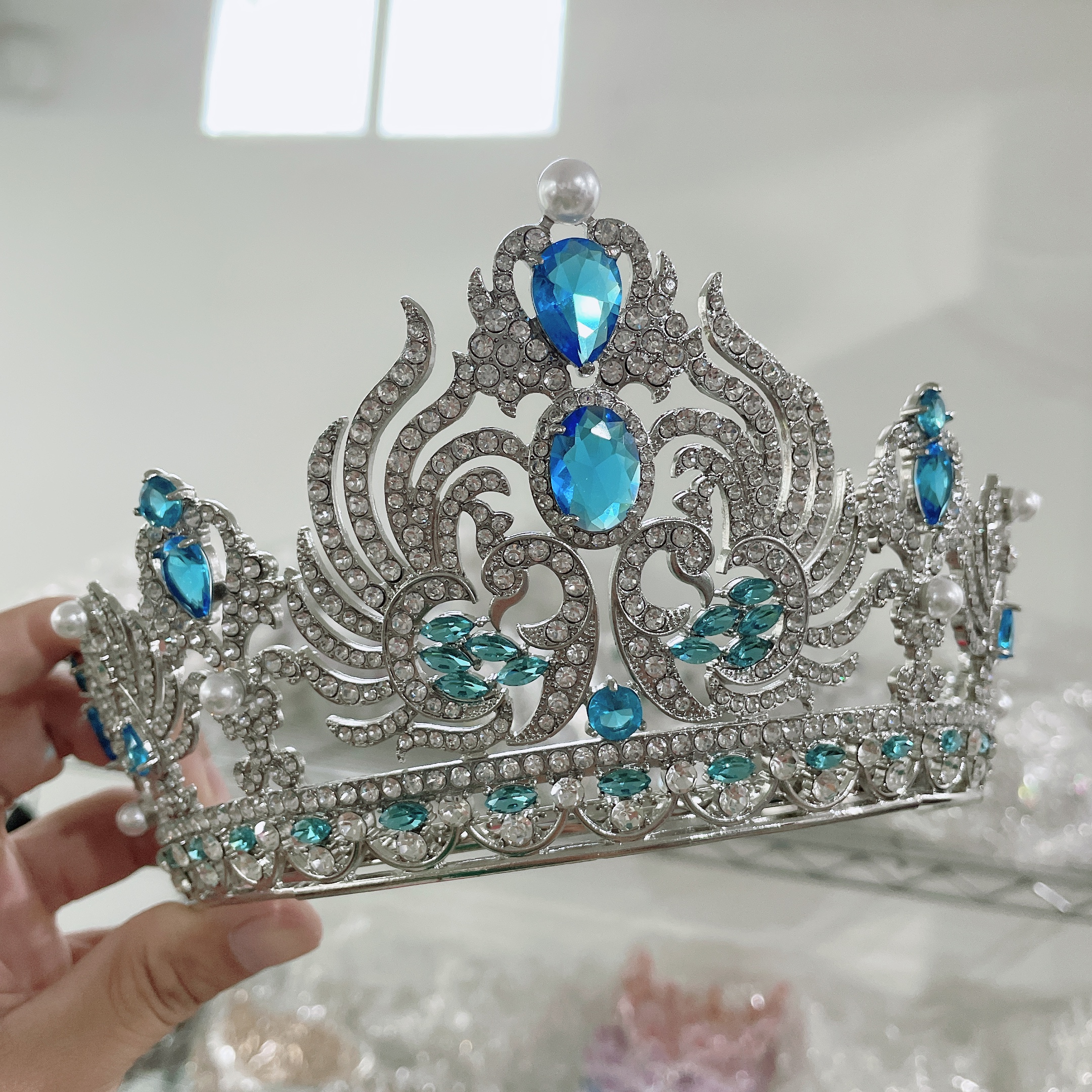 (พร้อมส่งจากไทย) มงกุฏ 093 สีฟ้า มงกุฎนางงาม มงกุฎเพชร มงกุฎประกวด สินค้าพร้อมส่ง ไม่ต้องรอนาน งานพรีเมี่ยม