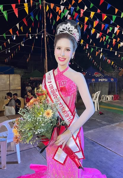 (พร้อมส่ง) เทียร่า 445 มงกุฎครึ่งหัว รูปขนนกฟีนิกซ์ สวย ปราณีต QCเพชรทุกเม็ด สินค้าพร้อมส่งจากไทย