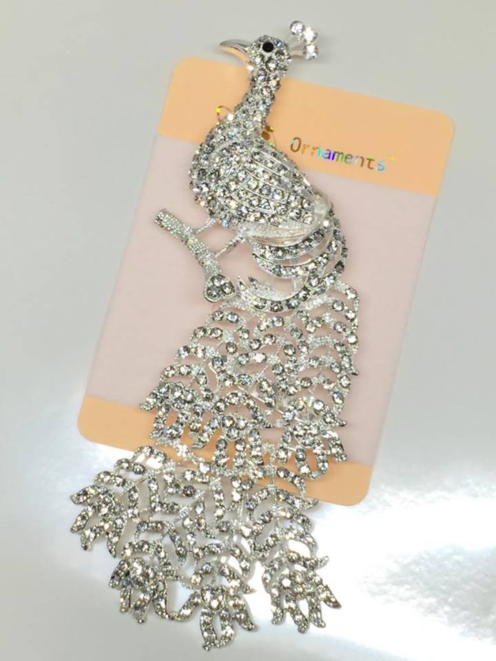 (พร้อมส่ง) เข็มกลัด 057