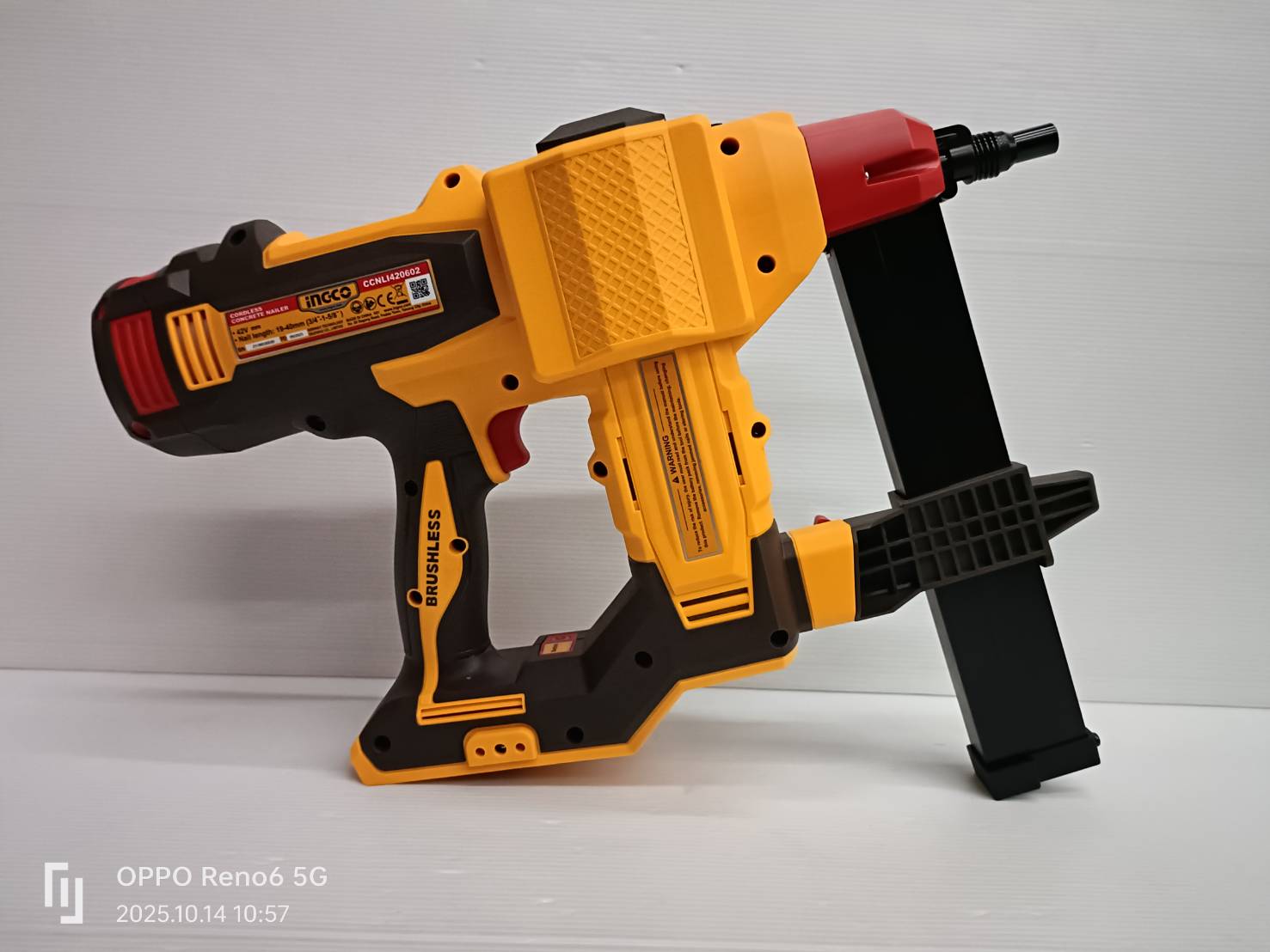 INGCO เครื่องยิงตะปูคอนกรีต40มม 42V CCNLI420602