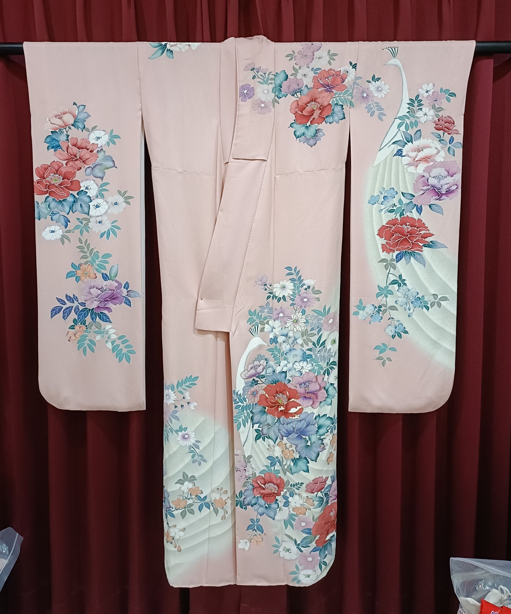 กิโมโนฟุริโซเดะ สีชมพูอ่อน