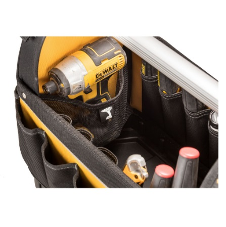กระเป๋าแบบด้ามจับยาว รุ่น DWST82990-1 TSTAK DEWALT
