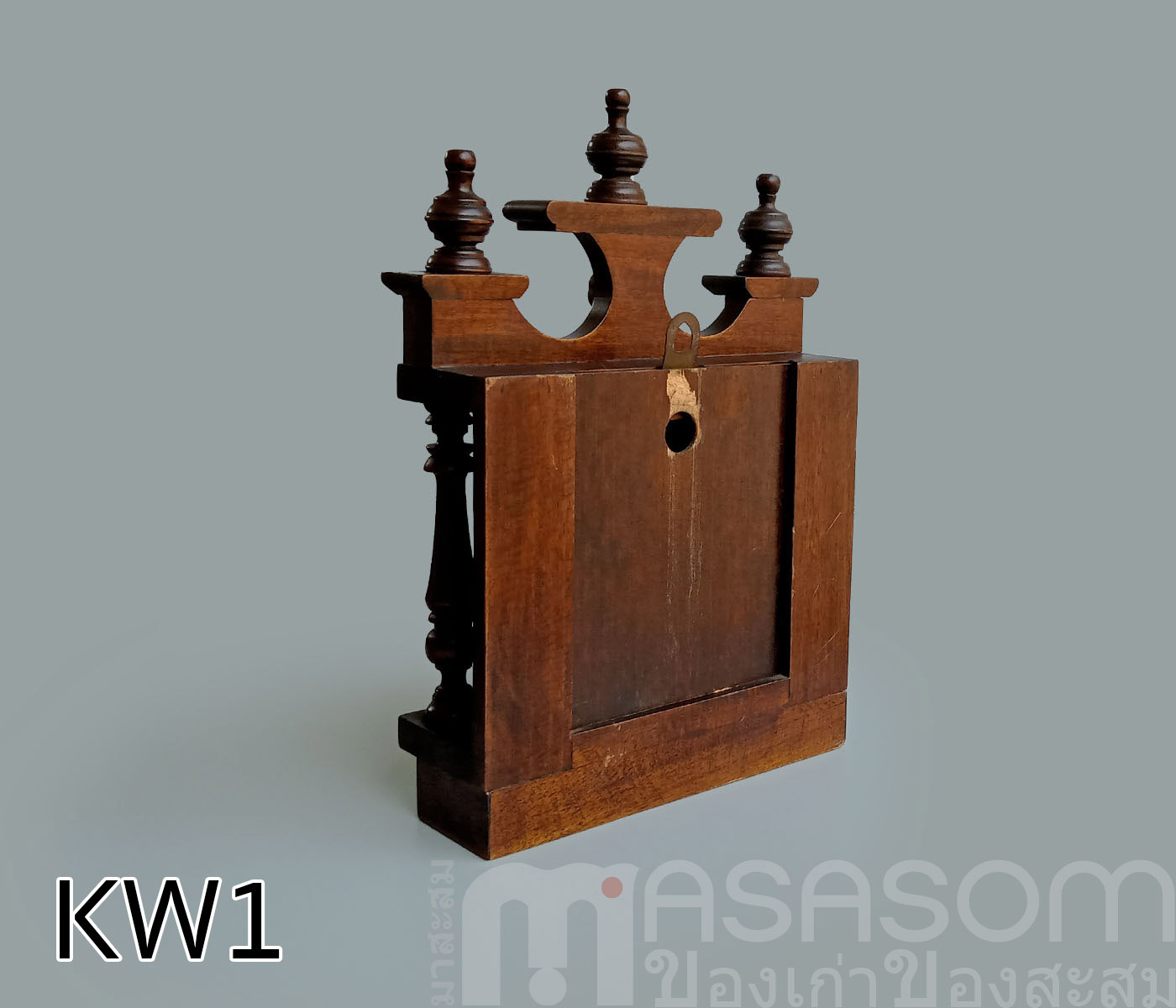 นาฬิกาไม้เก่าแขวนผนัง