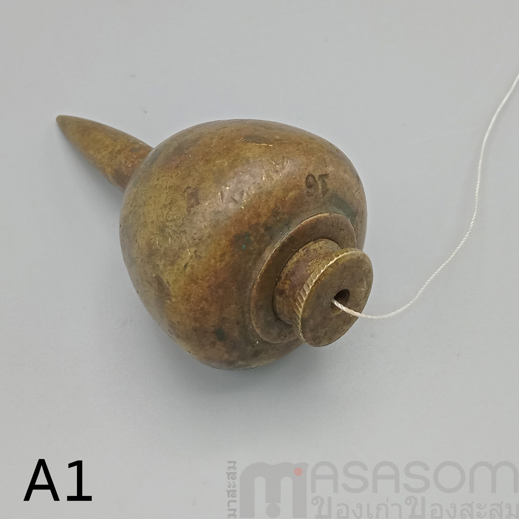 ลูกดิ่งทองเหลืองโบราณ