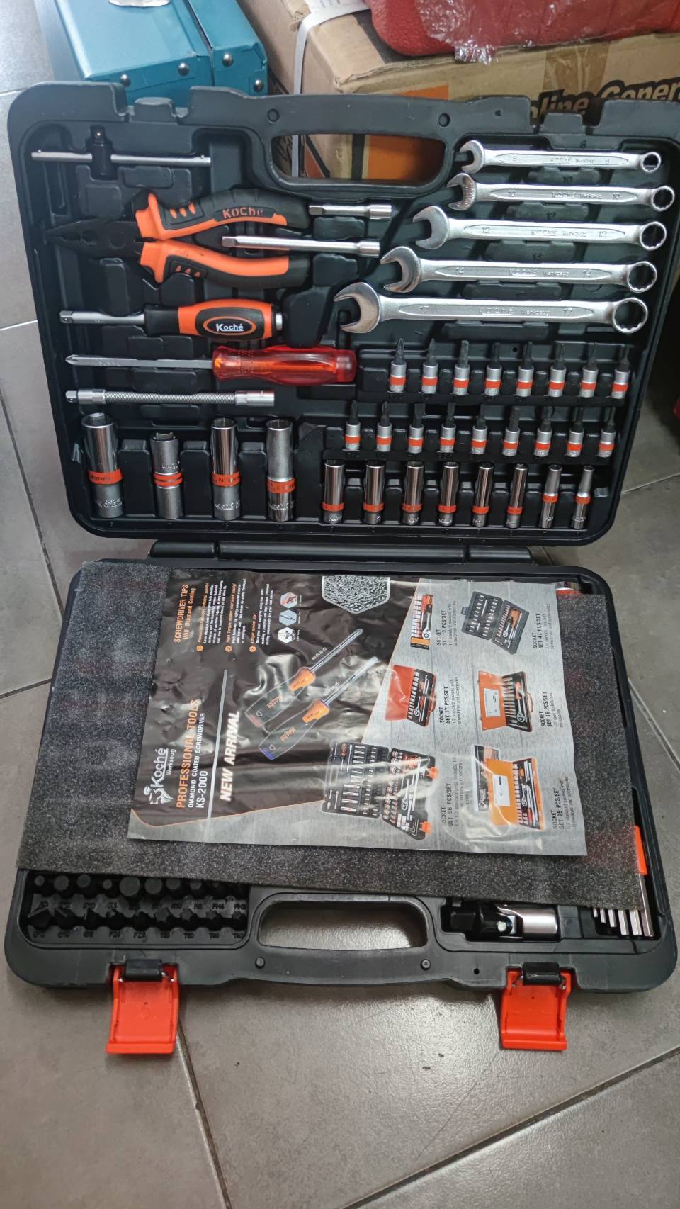 ชุดบล๊อก1/4-1/2 Koche 111ชิ้น SI-11106