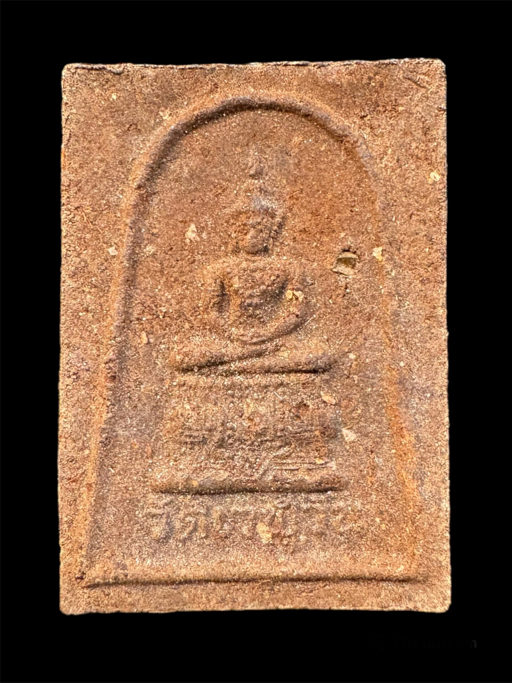 พระแก้วมรกต เนื้อมวลสารเก่า พระอาจารย์จ่อย ศิษย์เอกหลวงปู่หมุน วัดบ้านจาน ใช้มวลสารเก่าจากพระชำรุดแตกหัก และมวลสารวิเศษของหลวงปู่หมุน