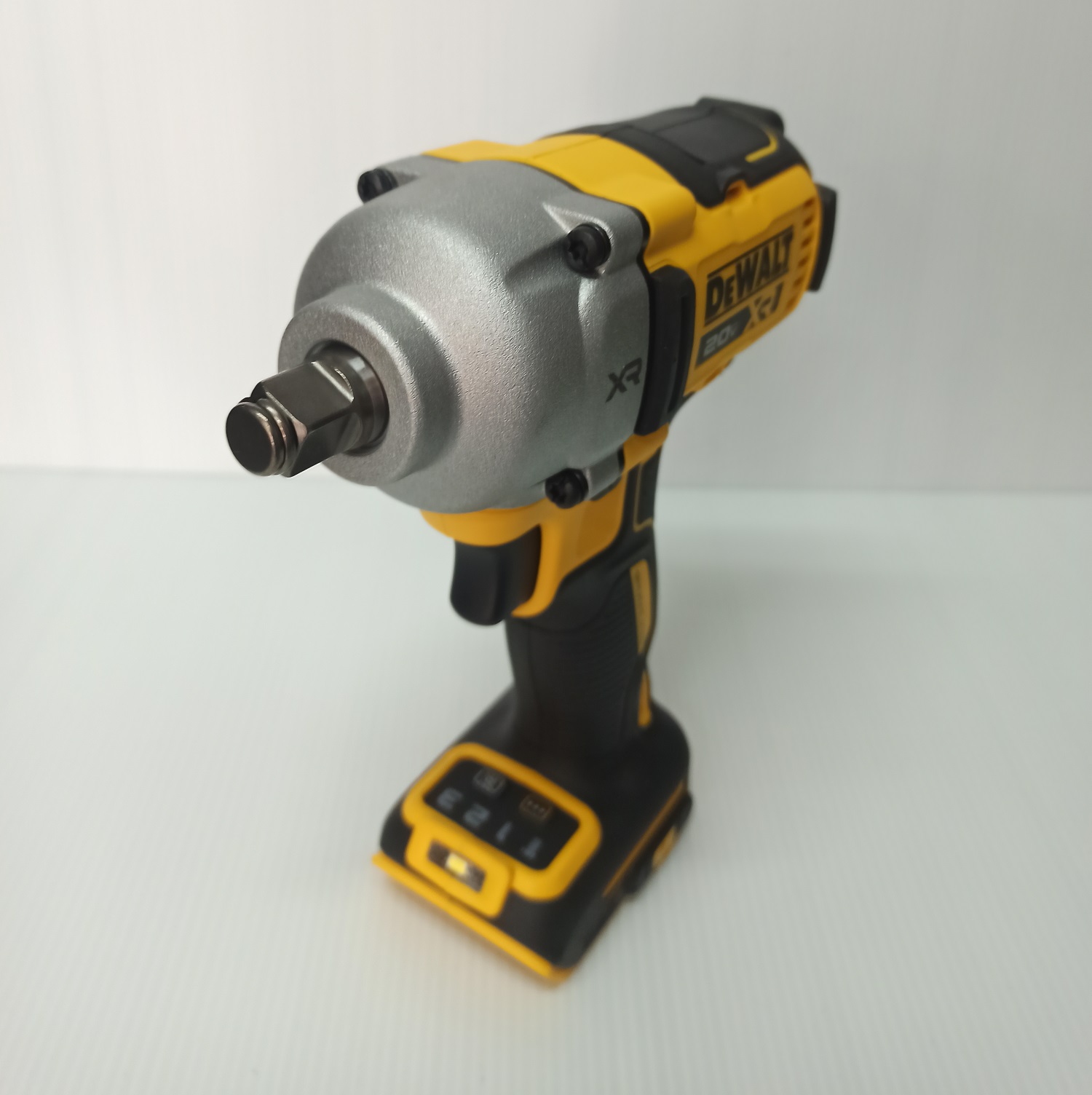 บล๊อก1/2ไร้สาย18V DCF891N DEWALT