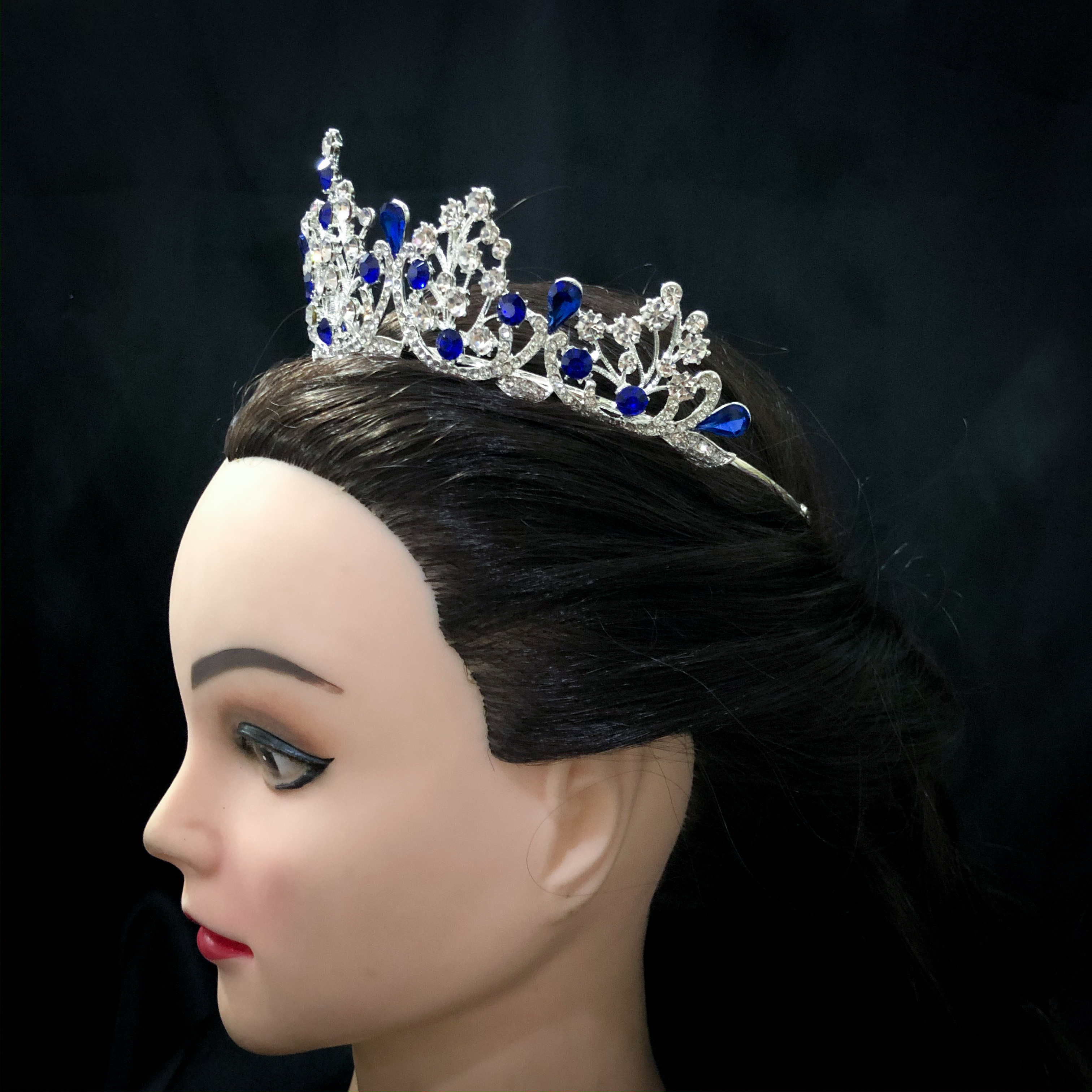 (พร้อมส่ง) เทียร่า 253 สีน้ำเงินตัวเรือนสีเงิน มงกุฎนางงาม มงกุฎเจ้าหญิง งานสวย ปราณีต QCเพชรทุกเม็ด สินค้าพร้อมส่งจากไทย