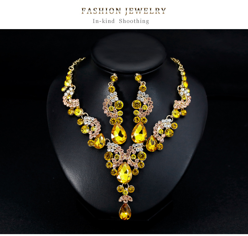 (พร้อมส่ง) สร้อยคอเพชร+ต่างหู 179 (เข็ม)