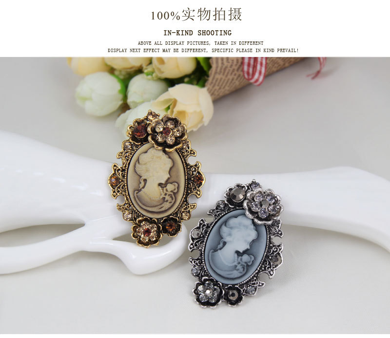 (พร้อมส่ง) เข็มกลัด 069