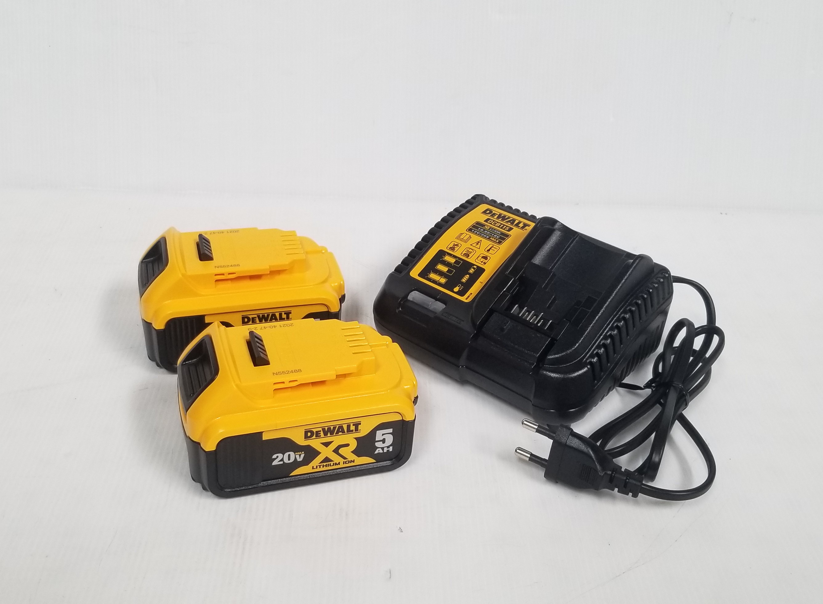 บล๊อกไร้สาย1/2 DCF899HP2 DEWALT