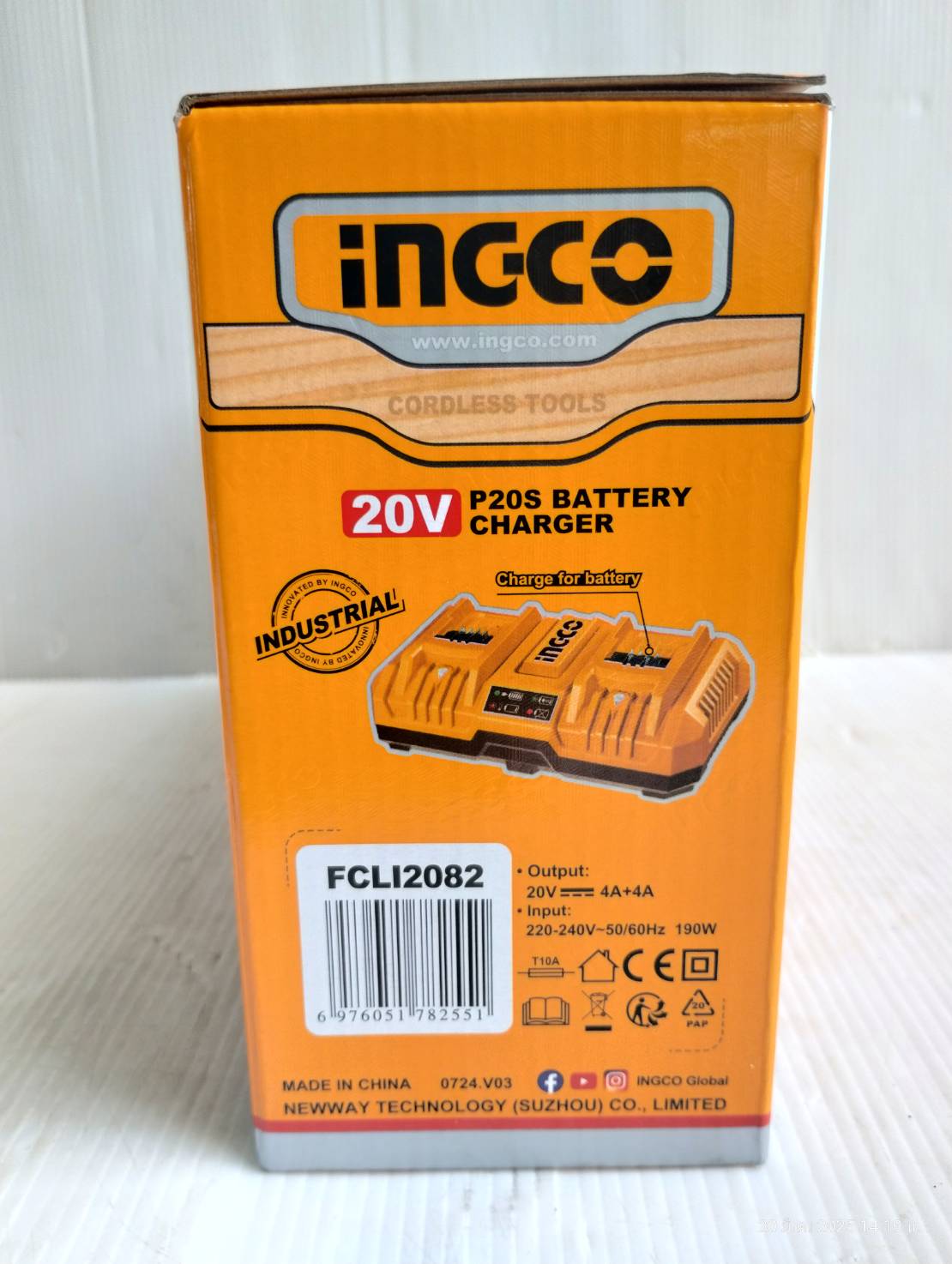 INGCO แท่นชาร์จแบตเตอรี่ 2 พอร์ต 20V/8A รุ่น FCLI2082