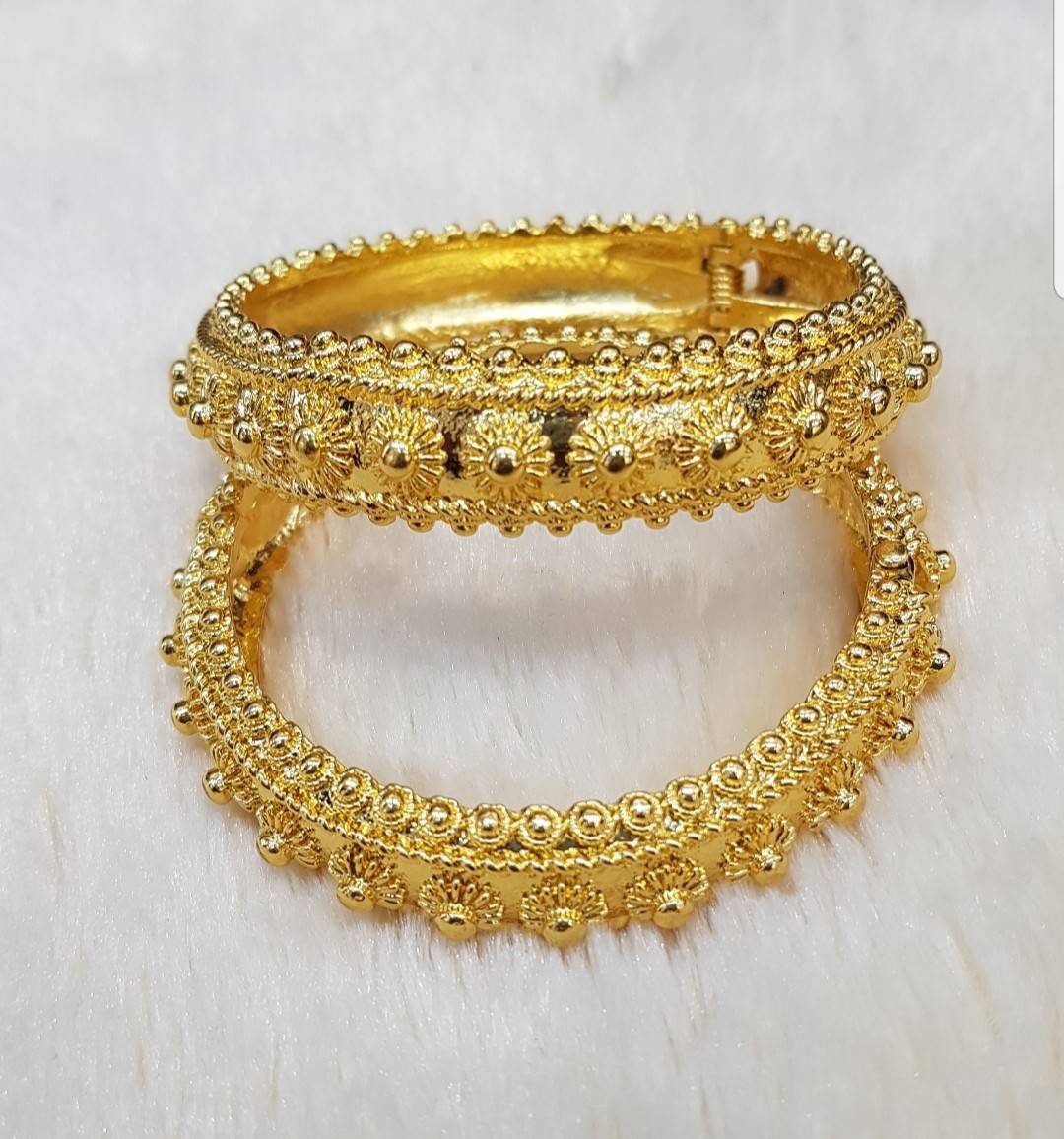 (พร้อมส่ง) กำไลทองขายเป็นคู่ 017