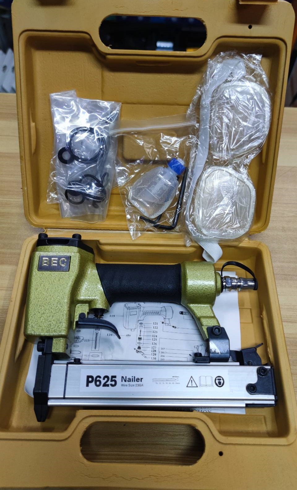 แม็กยิงตะปูลม หัวเข็ม P625 BEC