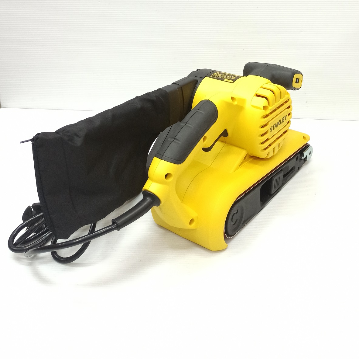 เครื่องขัดกระดาษทรายสายพาน3" SB90-B1 STANLEY