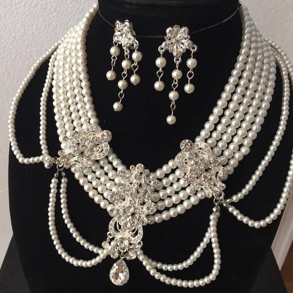 (พร้อมส่ง) สร้อยคอไข่มุก+ต่างหู 069 (หนีบ)