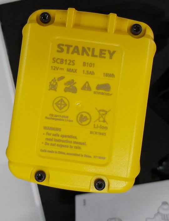 ชุดคอมโบ้สว่านกระแทกไร้สาย+สว่านไขควงไร้สาย12V SCHI121S2FK STANLEY