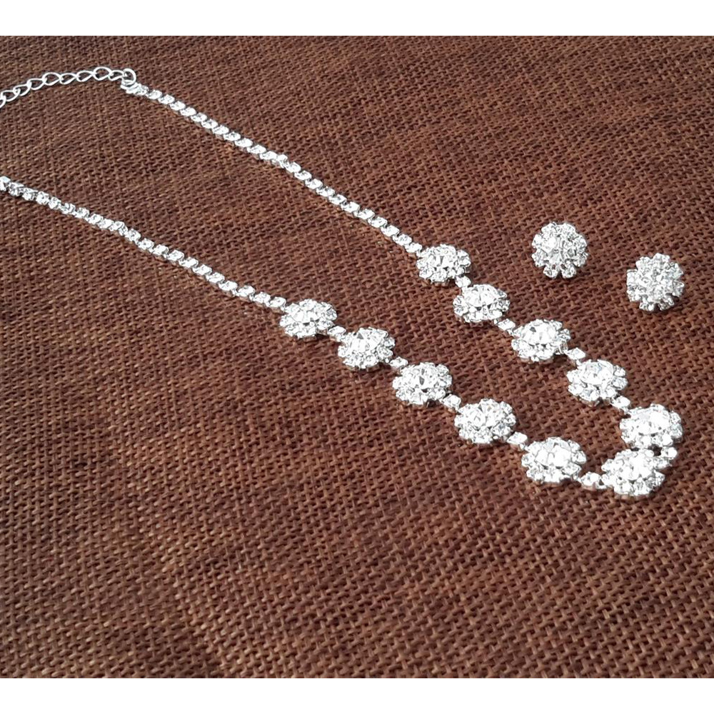 (พร้อมส่ง) สร้อยคอเพชร+ต่างหู 185 (เข็ม)