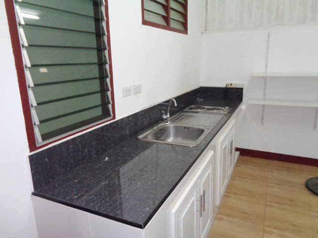 H1140 ขายด่วน ที่ดินพร้อมรีสอร์ท 328.4 ตร.วา ซอยหัวดอน4 ตำบลหนองแก อำเภอหัวหิน ประจวบคีรีขันธ์ ใกล้เขาตะเกียบ ห่างชายหาด 1 กม.