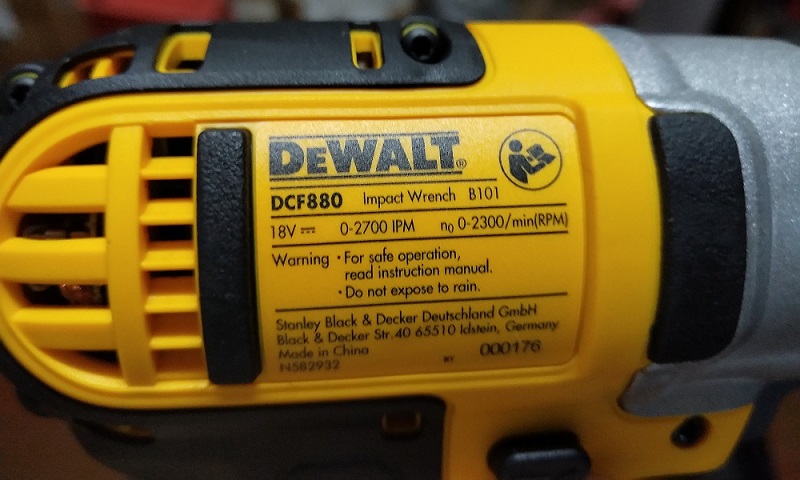 บล๊อก1/2ไร้สาย18V DCF880N DEWALT