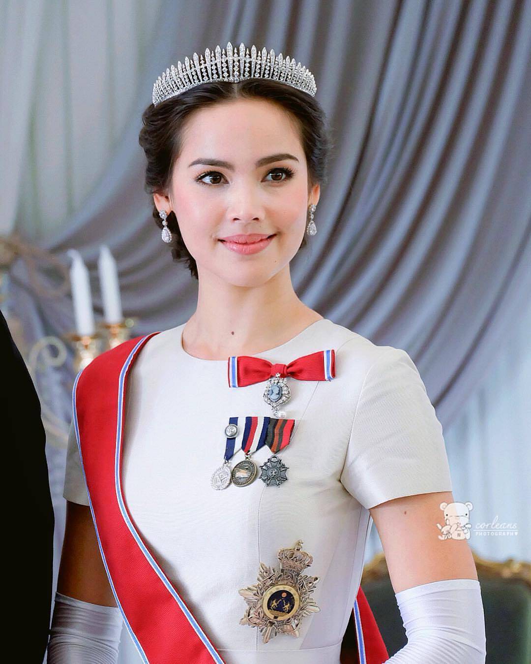 (พร้อมส่ง) เทียร่า 046 เทียร่าเจ้าสาว มงกุฎเจ้าสาว มงกุฎเจ้าหญิง งานสวยพรีเมี่ยม ส่งจากไทย QC เพชรทุกเม็ด