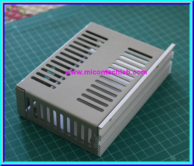 1x กล่องเอนกประสงค์ เหล็กชุบ อลูมิเนียม พร้อมแผ่นระบายความร้อน