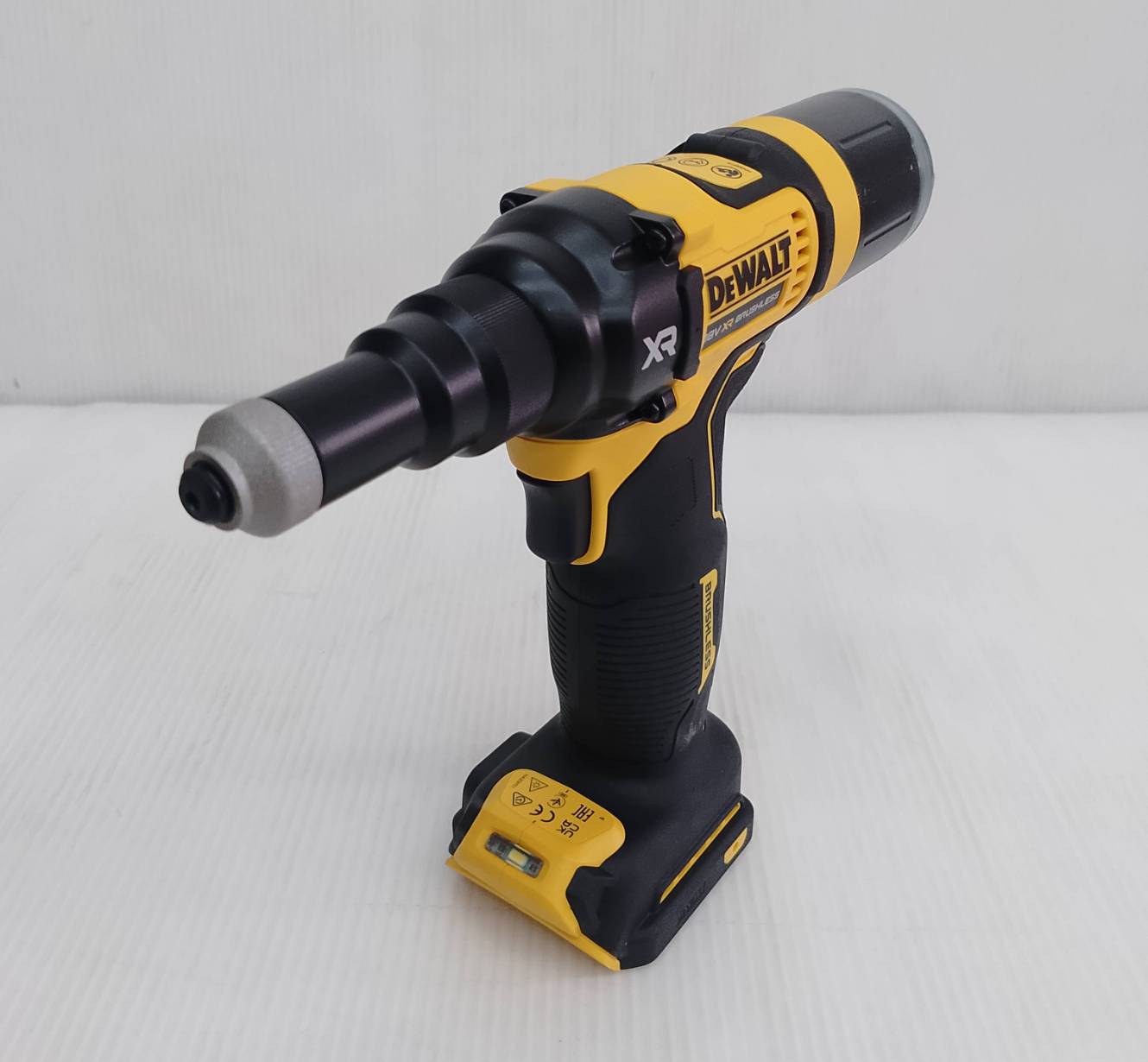 รีเวท18V DCF403NT-XJ DEWALT