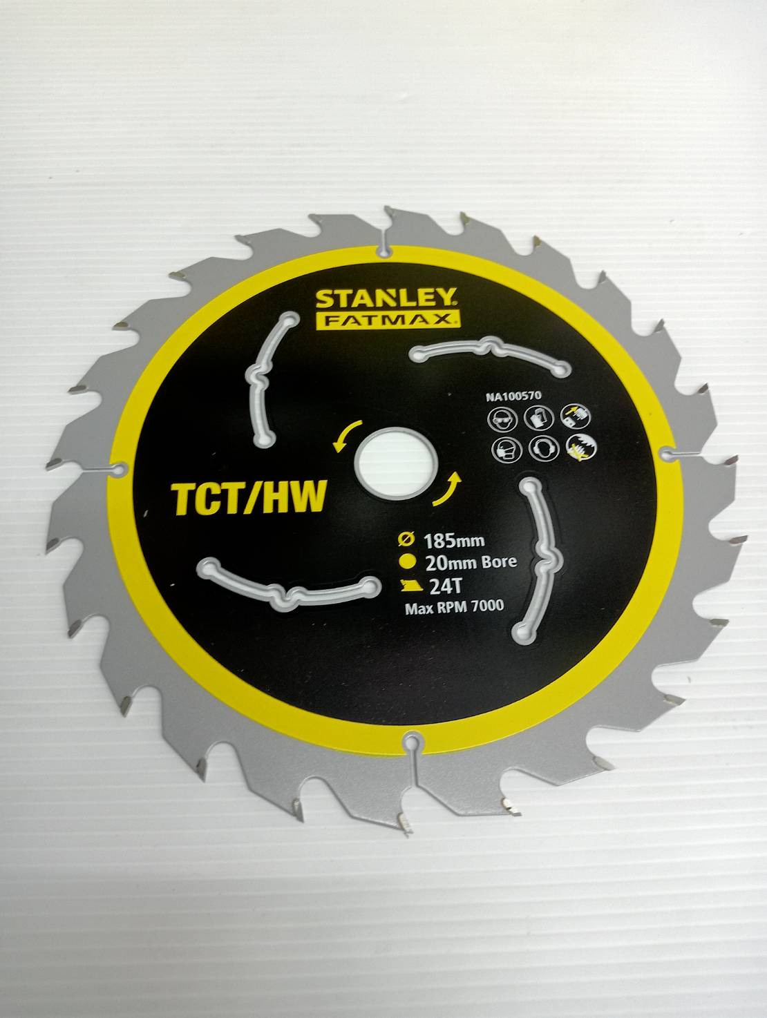 เลื่อยวงเดือน7"ไร้สาย 20V SBC550-B1 STANLEY ตัวเปล่า