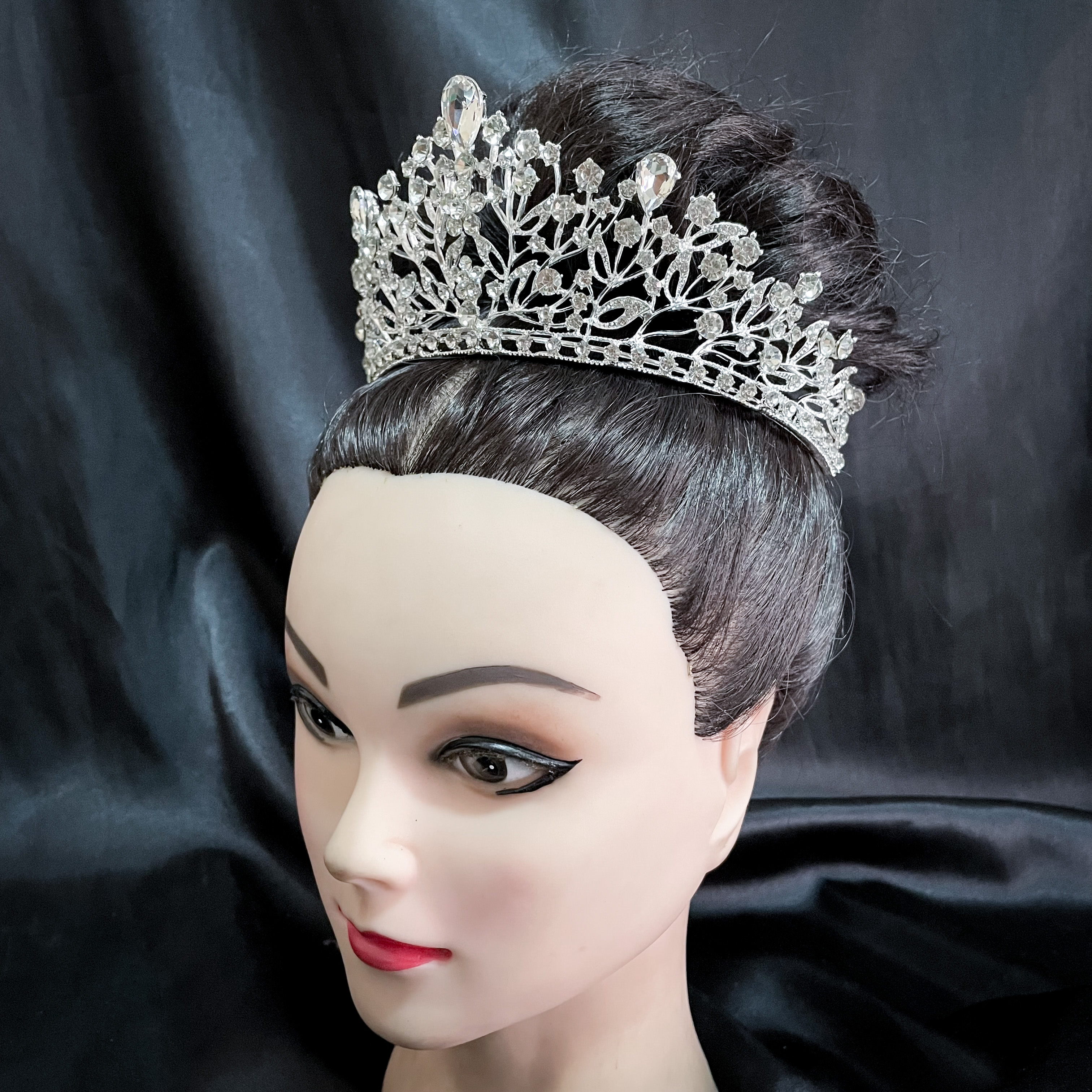 (พร้อมส่ง) เทียร่า 239 สีเงิน มงกุฎนางงาม มงกุฎเจ้าสาว งานสวย ปราณีต QCเพชรทุกเม็ด สินค้าพร้อมส่งจากไทย