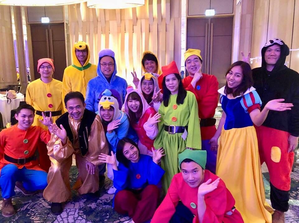 ชุดคนแคระทั้ง 7 @ สโนไวท์