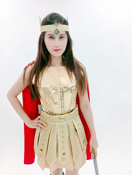 ชุดนักรบโรมันหญิงสีทอง / ชุดเทพเจ้า / ชุดเทพแห่งการต่อสู้