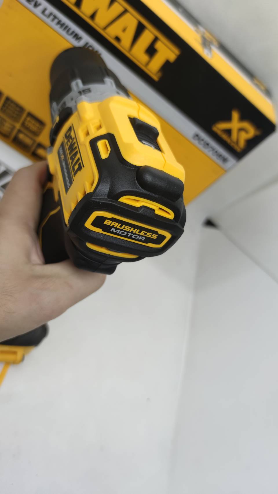สว่านกระแทก12V DCD706N DEWALT