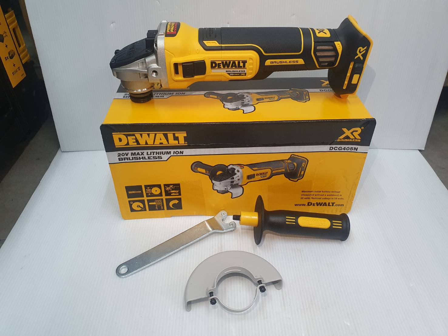 หินเจียรไร้สาย20V DCG405N DEWALT
