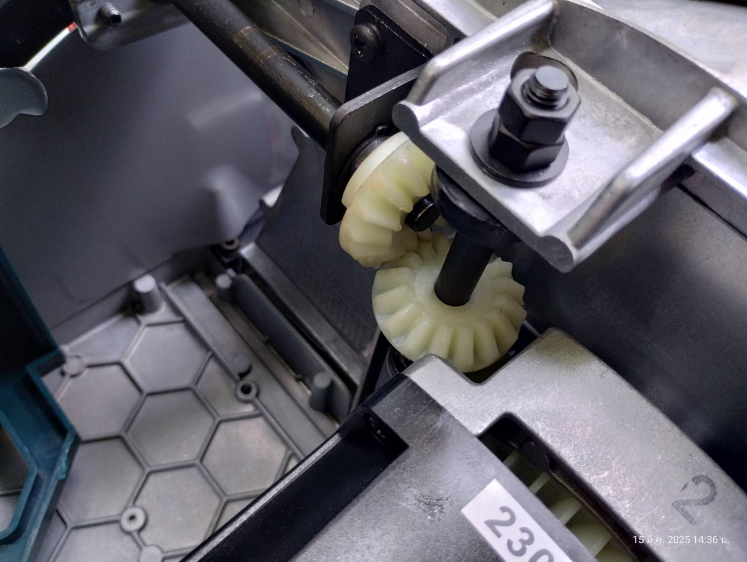 โต๊ะเลื่อยวงเดือน10" GTS10XC BOSCH