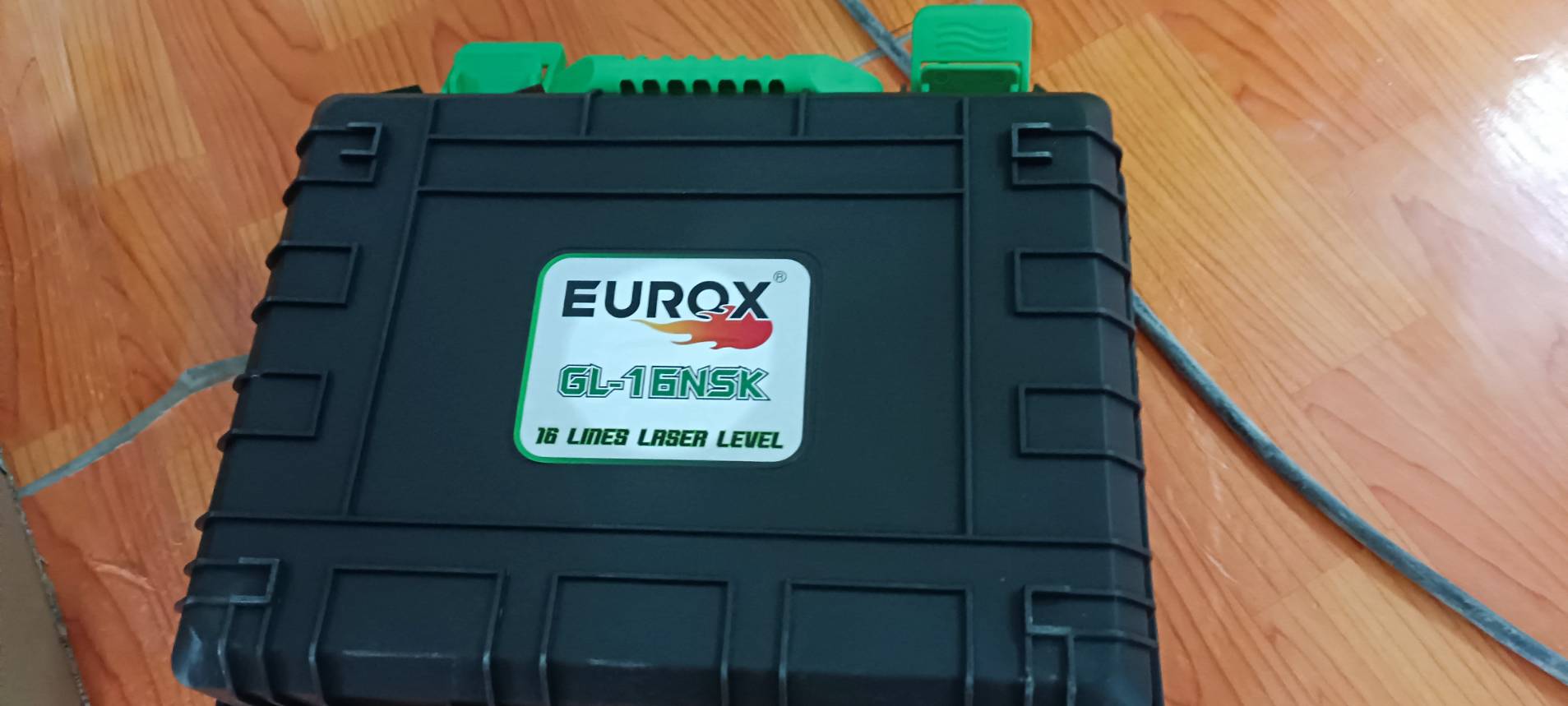 เลเซอร์ระดับ16เส้น แสงเขียว พร้อมขาตั้ง GL-16NSK EUROX