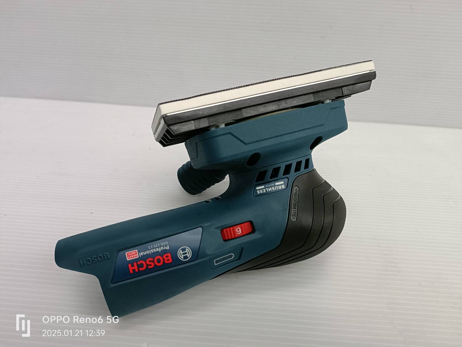 ขัดกระดาษทราย GSS12V-13 BOSCH SOLO 06019L0001