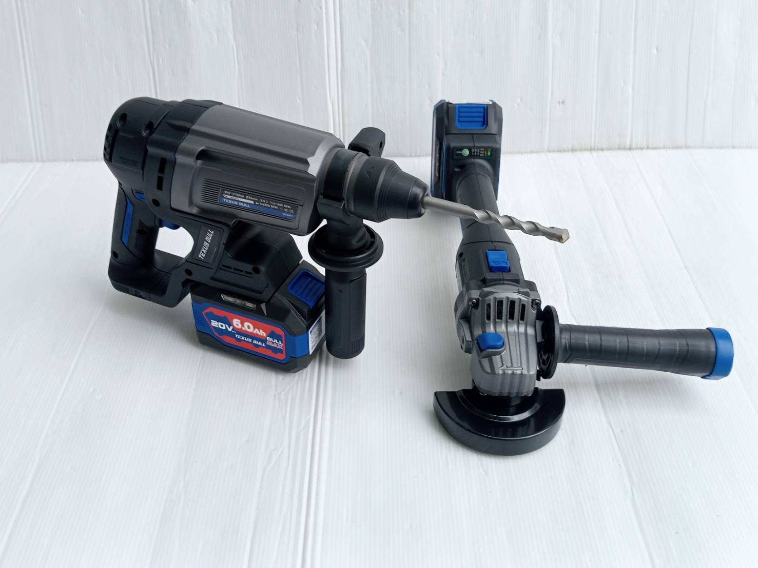 TEXUS BULL รุ่น TX-8222 ชุดสว่านโรตารี่และเจียรมือไร้สาย20V.พร้อมแบตเตอรี่ x6.0Ah 2 ก้อน