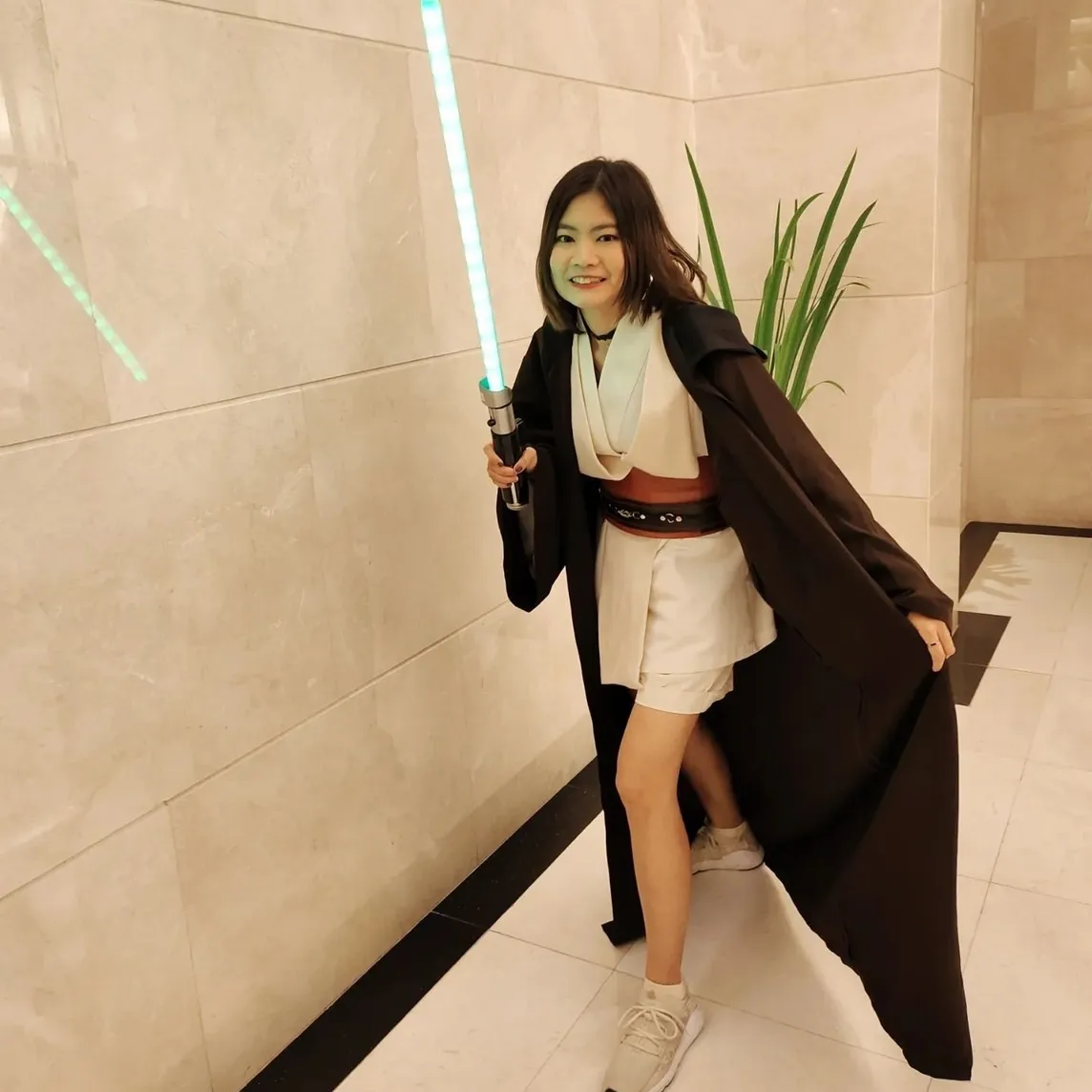 ชุดเจไดหญิง สีครีม น้ำตาล