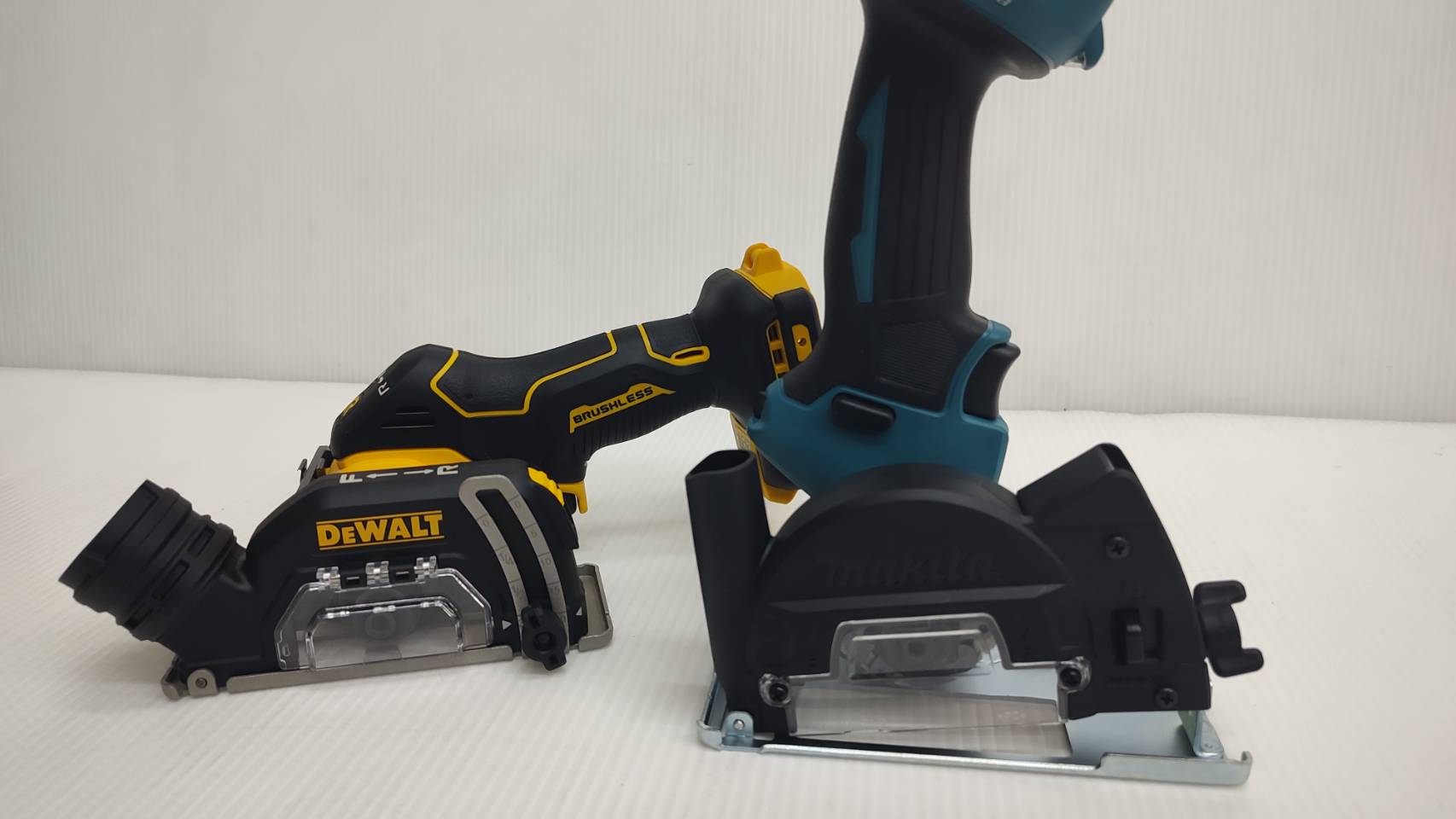 เครื่องตัด 3in1 DMC300Z MAKITA