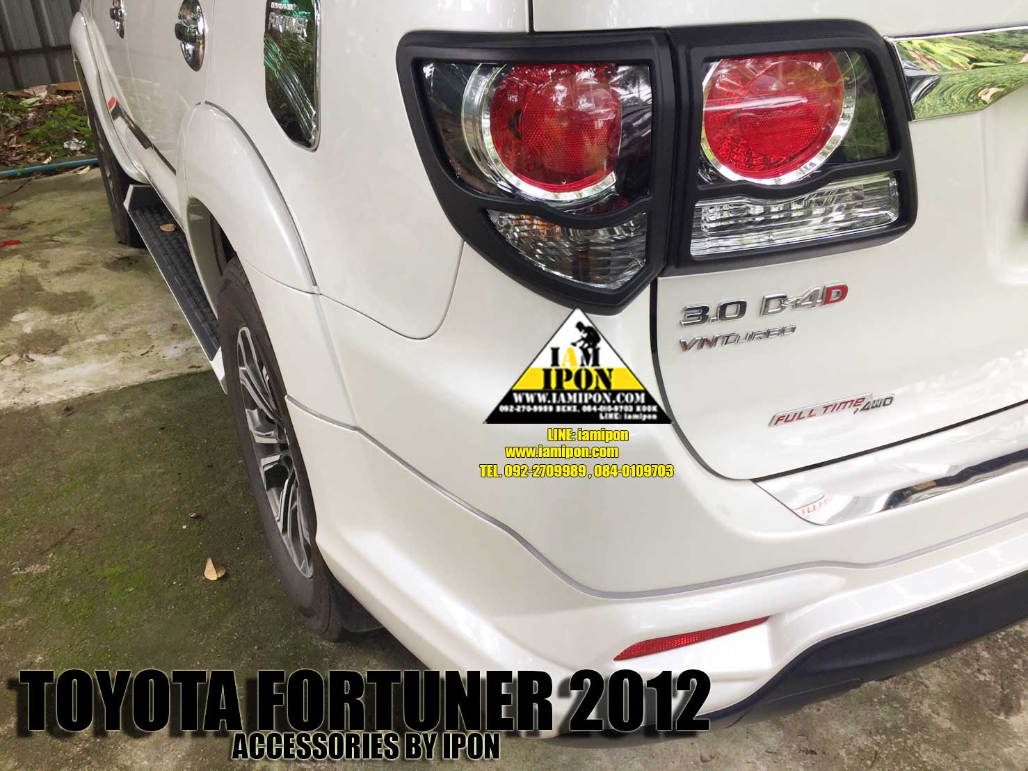 TAIL LAMP COVER FORTUNER CHAMP 2012 FLATBLACK ครอบไฟท้ายดำด้านฟอร์จูนเนอร์แชมป์ 2012