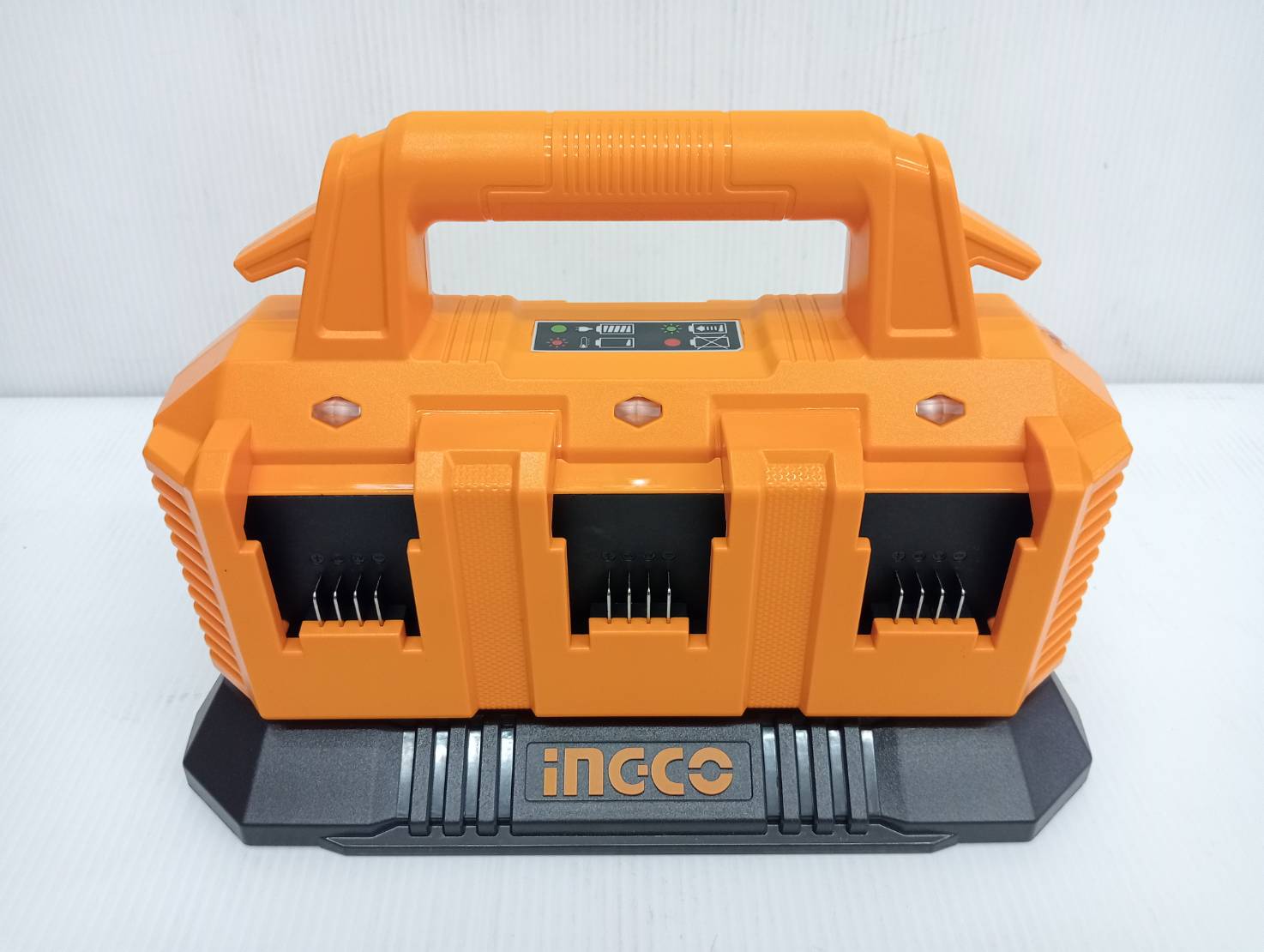 แท่นชาร์จ6ช่อง FCLI2064 INGCO