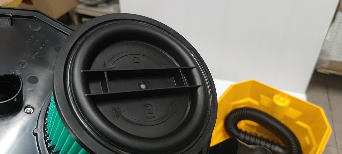 เครื่องดูดฝุ่นไร้สาย20V รุ่น SCV002-B2 STANLEY พร้อมชุดแบต