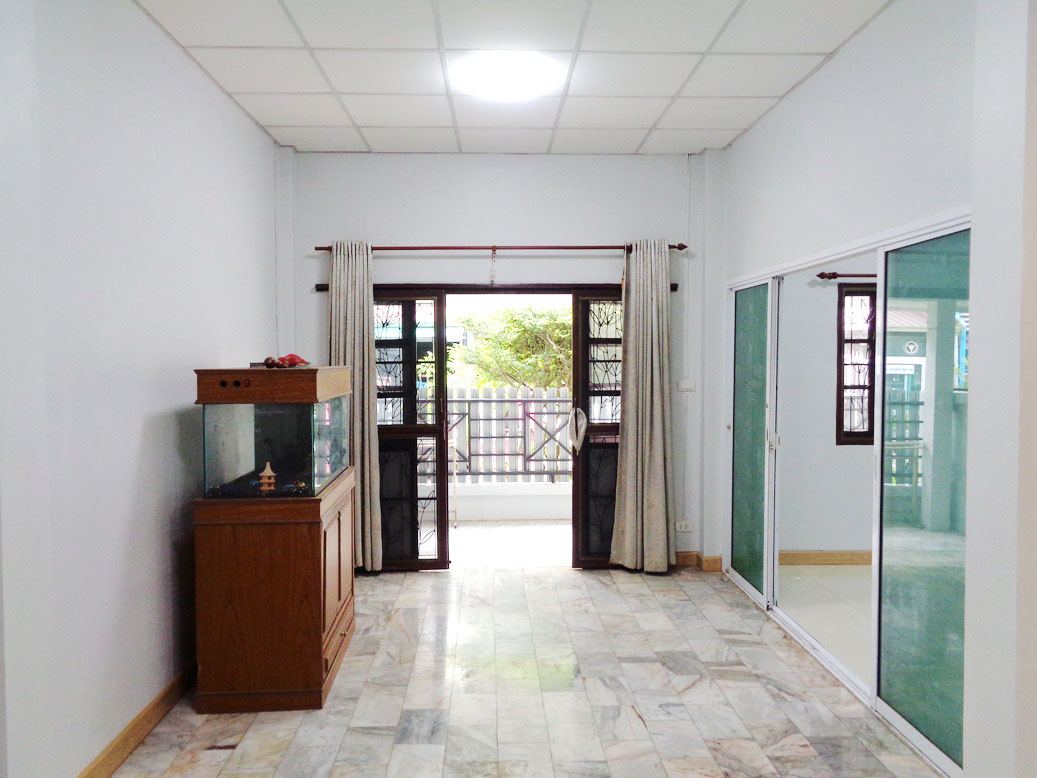 🚩 H1279 ขายทาวน์โฮม 2ชั้น หลังมุม 22.6 ตารางวา หมู่บ้านเอื้อประชา7 ซอยนวลจันทร์56 แยก7 ทำเลดี ใกล้ทางด่วน ใกล้รถไฟฟ้า