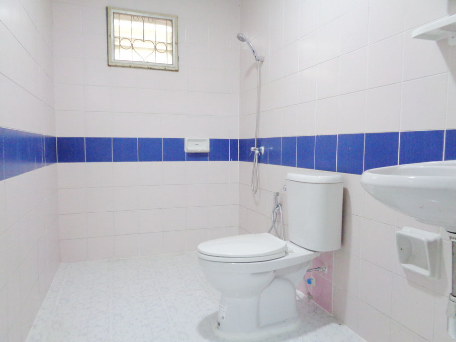 🚩 H1282 ขายทาวน์เฮ้าส์ รีโนเวท 26.1 ตารางวา หมู่บ้านเคซี รามอินทรา1 ซอยหทัยราษฎร์39 ใกล้สวนสัตว์เปิดซาฟารีเวิลด์ ใกล้วัดแป้นทอง 2.25 ล้าน ฟรีค่าโอน