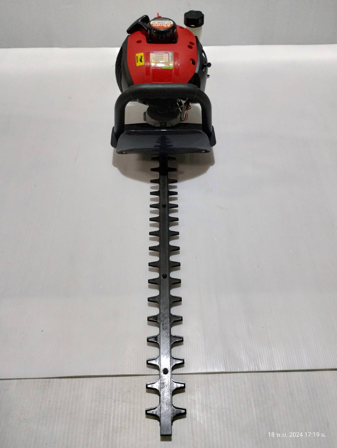 Kanto เครื่องตัดแต่งกิ่งไม้ / เครื่องตัดแต่งพุ่มไม้ ใบมีดคู่ 22 นิ้ว รุ่น KT-TRIM-22
