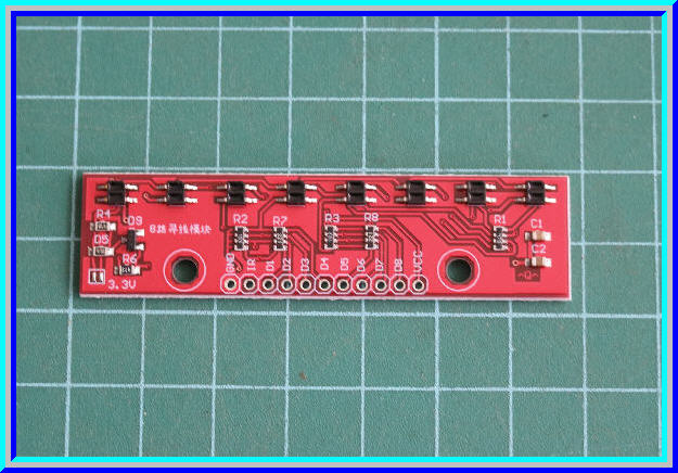 1x เซ็นเซอร์ตรวจจับเส้นอินฟราเรด แบบ 8 ช่อง (Infrared Tracking)