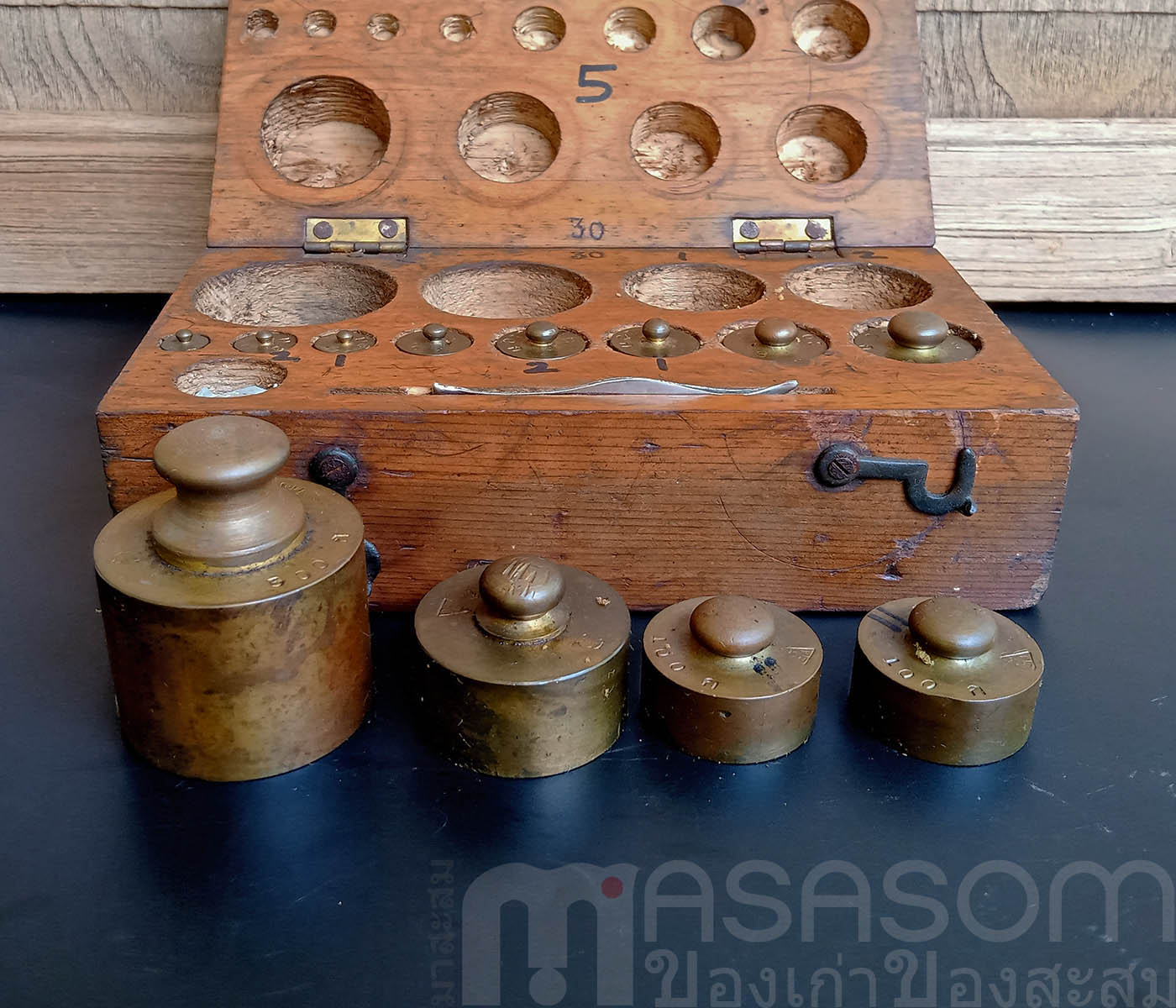 ลูกตุ้มตาชั่งของเก่าครบชุด