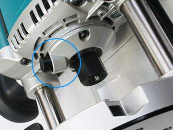 MAKITA เร้าเตอร์ไฟฟ้า 4 หุน (2100W) RP2301FC05