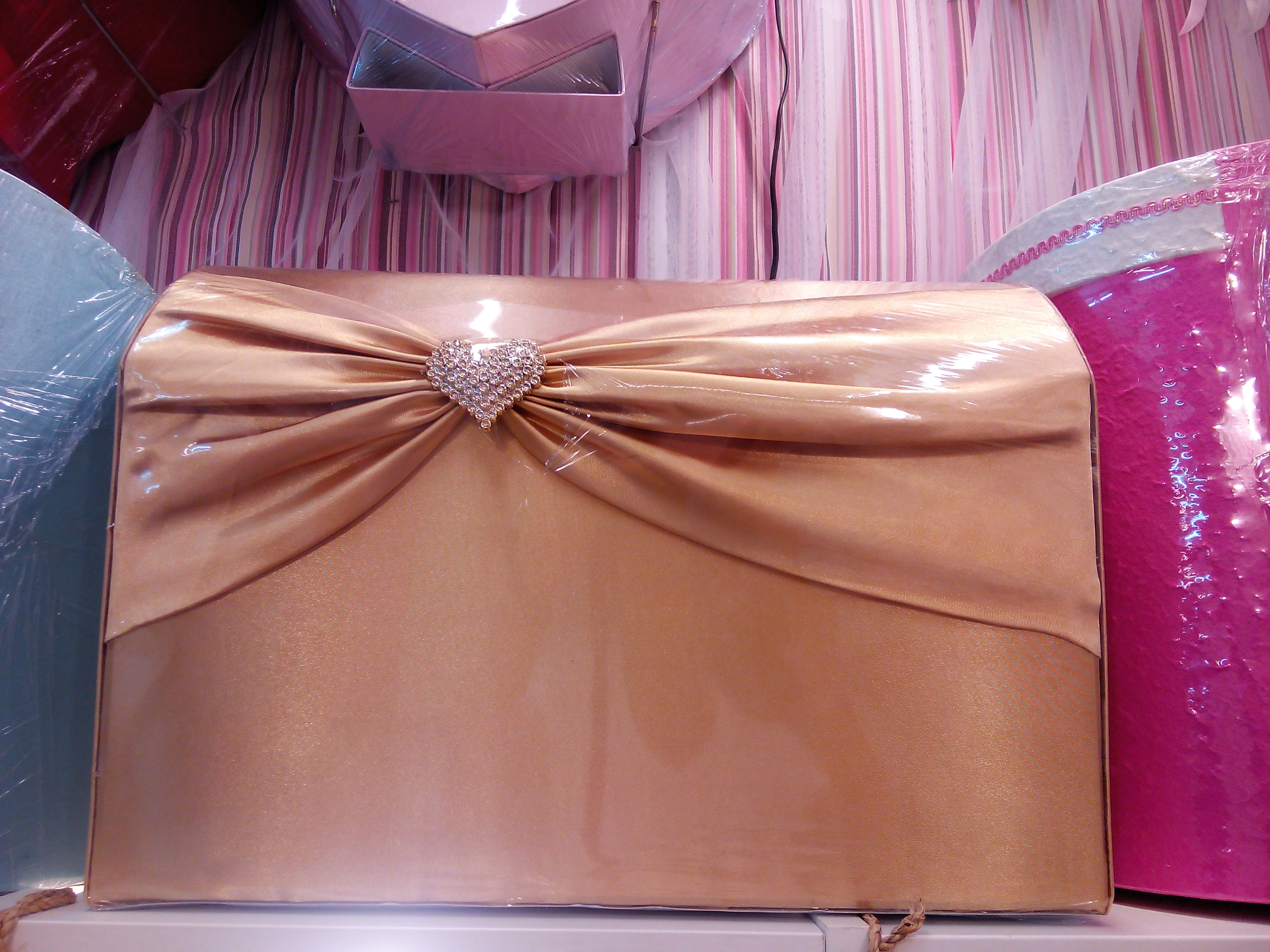 กล่องรับซองหีบสมบัติ หุ้มผ้าไหม ติดหัวใจเพชร