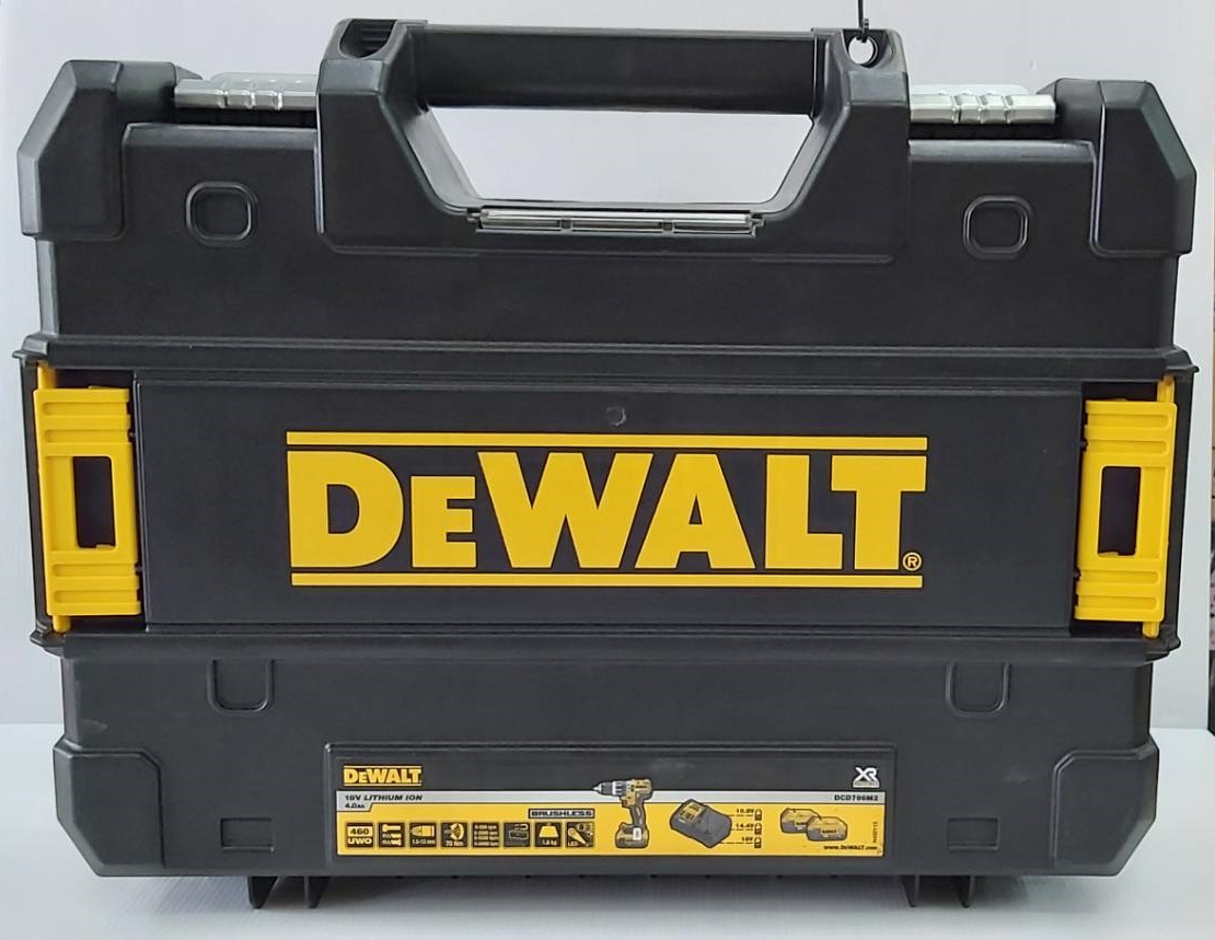สว่านกระแทกไร้สาย18V DCD796M2 DEWALT